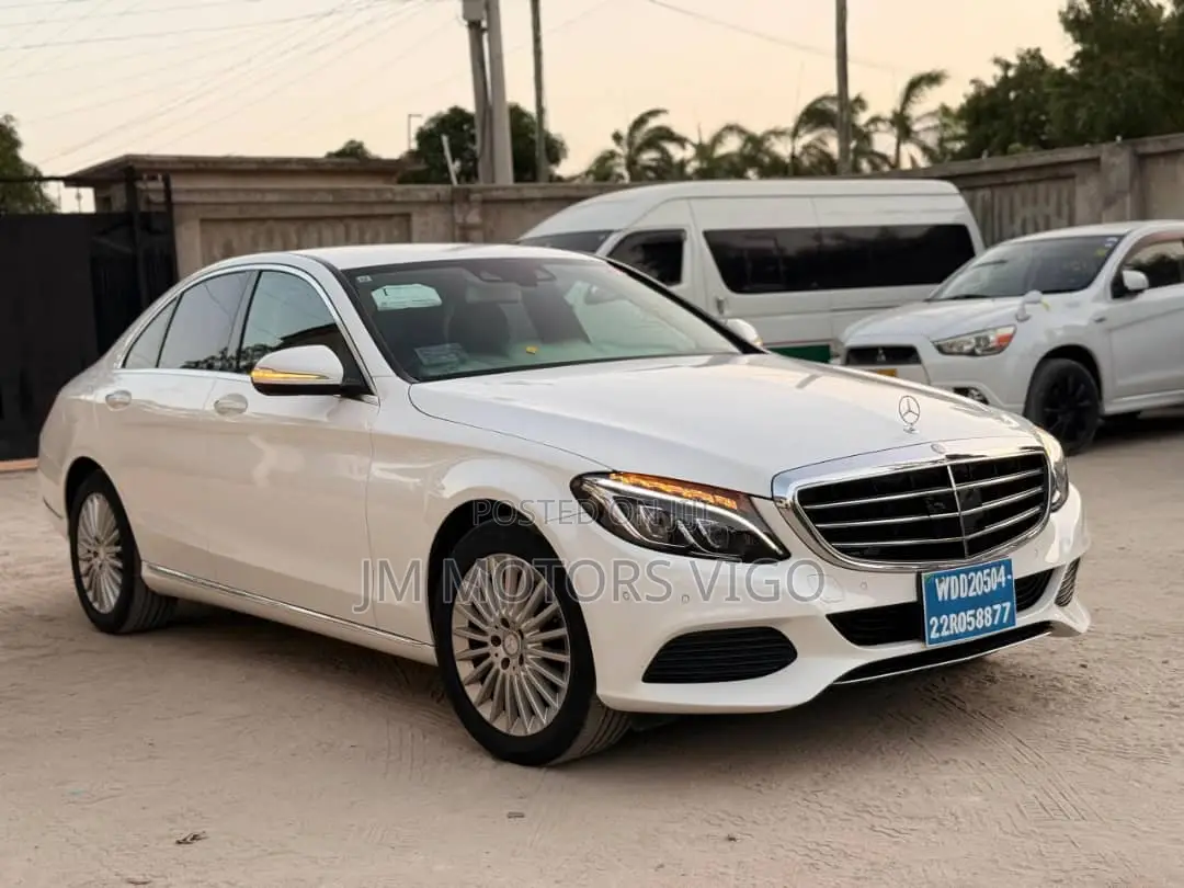 Mercedes-Benz C-Class 2015 Pearl
