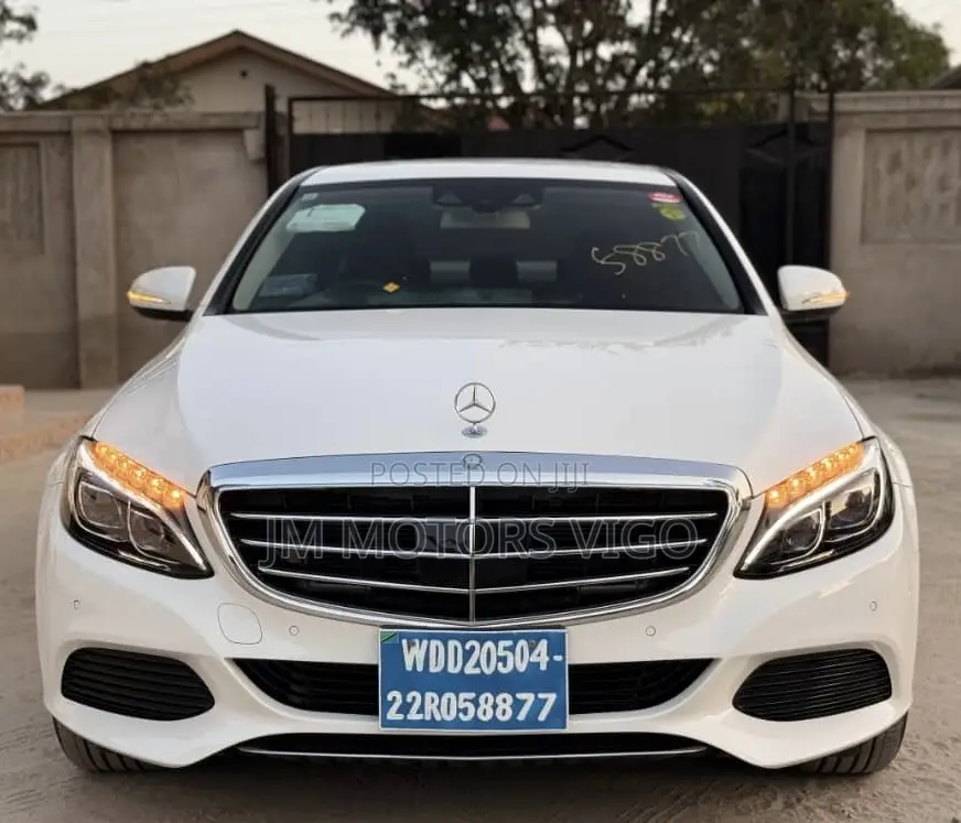 Mercedes-Benz C-Class 2015 Pearl