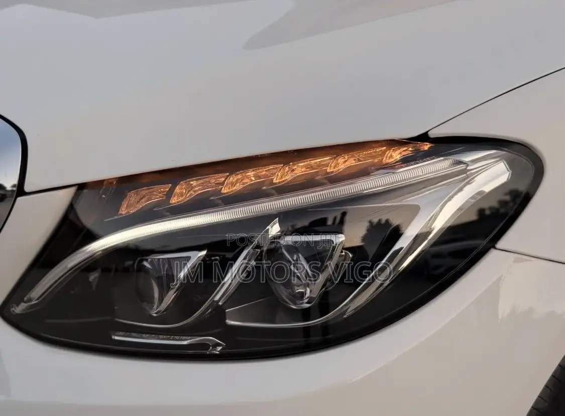 Mercedes-Benz C-Class 2015 Pearl