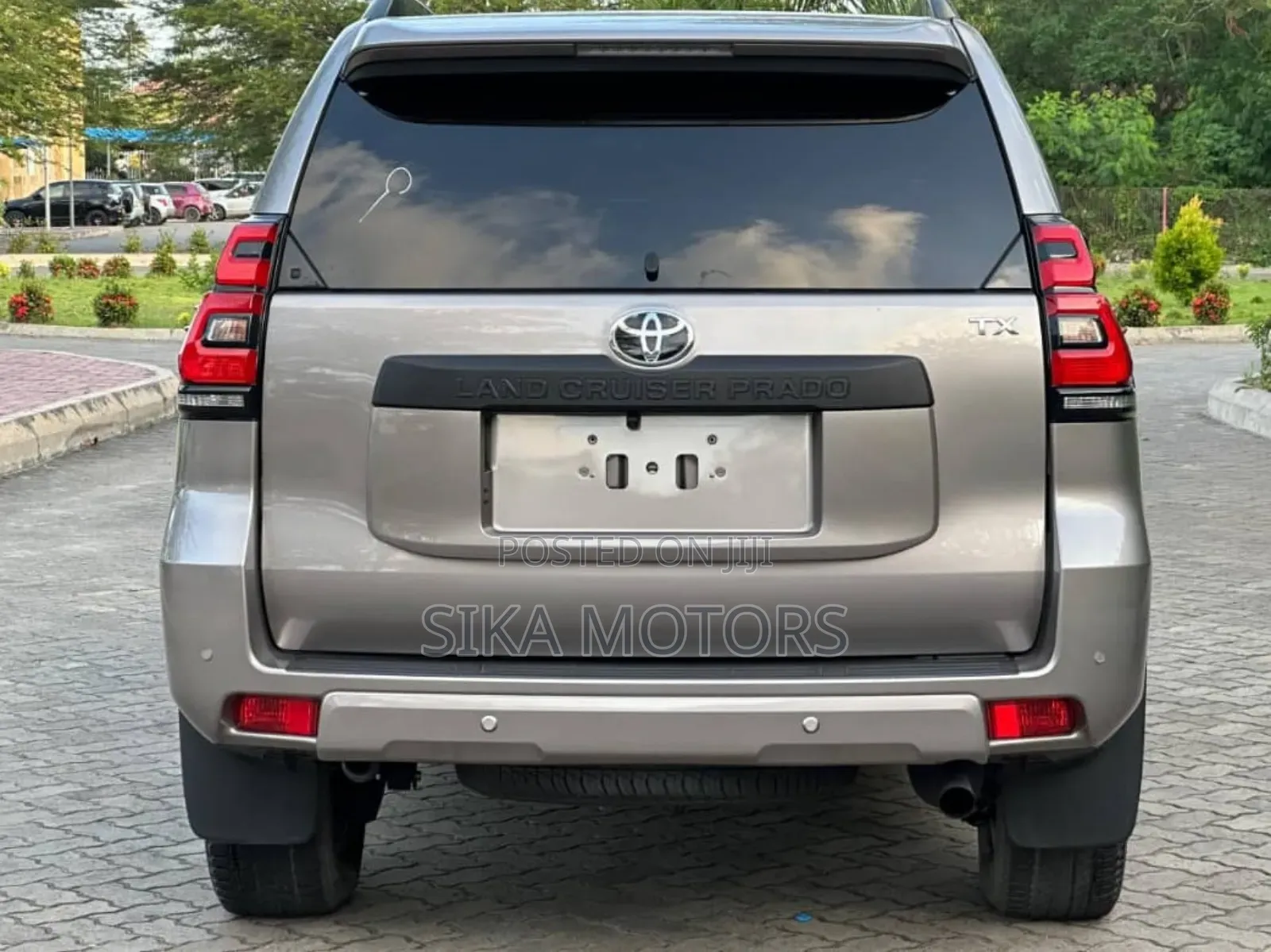 Toyota Land Cruiser Prado 2.7 2023 Gray