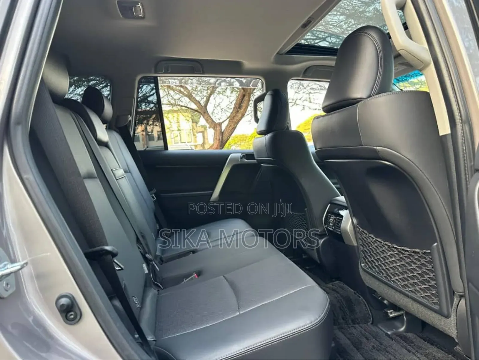 Toyota Land Cruiser Prado 2.7 2023 Gray