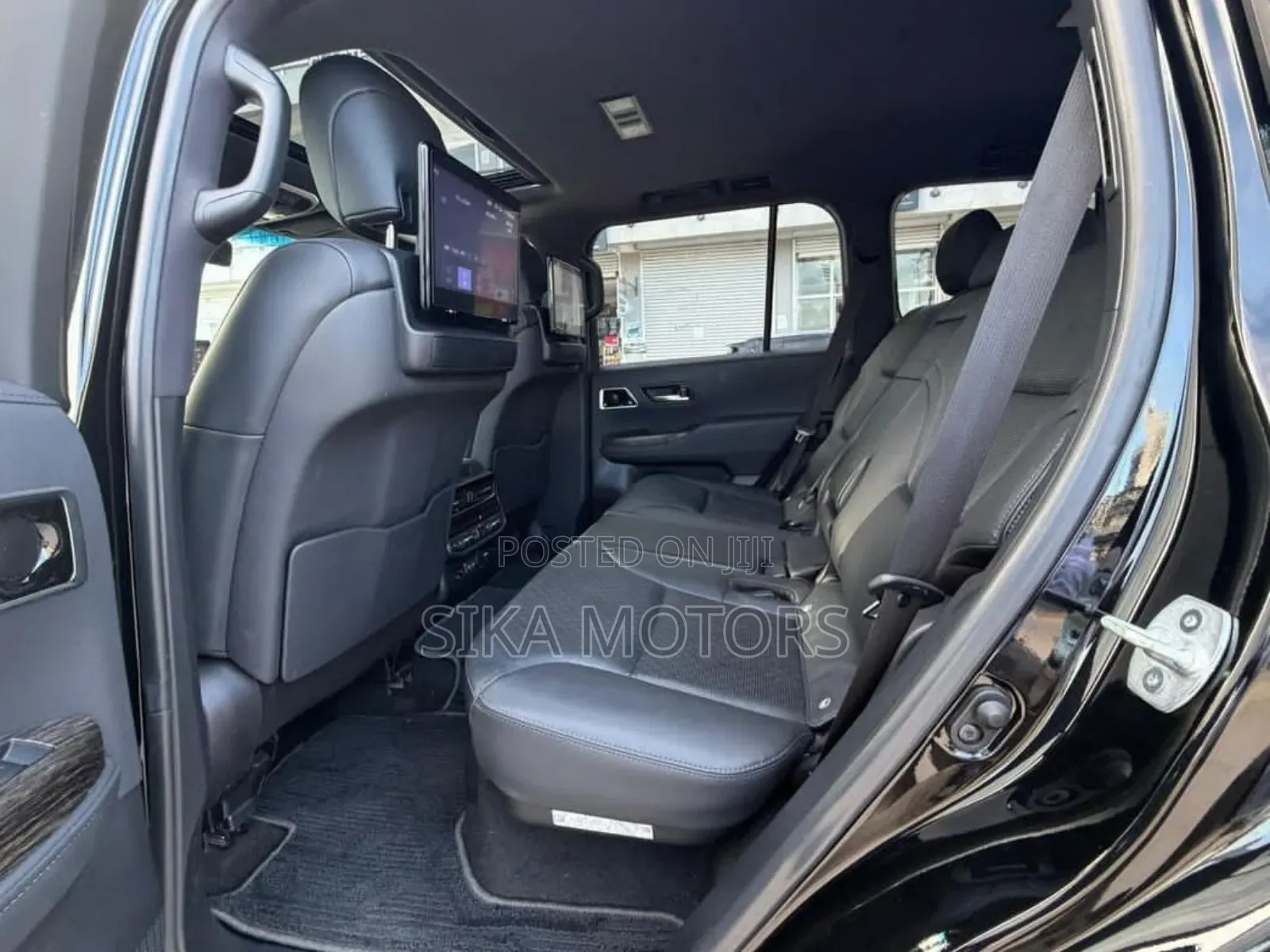 Toyota Land Cruiser Prado 2.8 2023 Black
