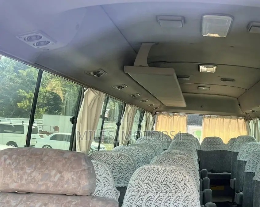 Toyota Coaster 2005 Beige