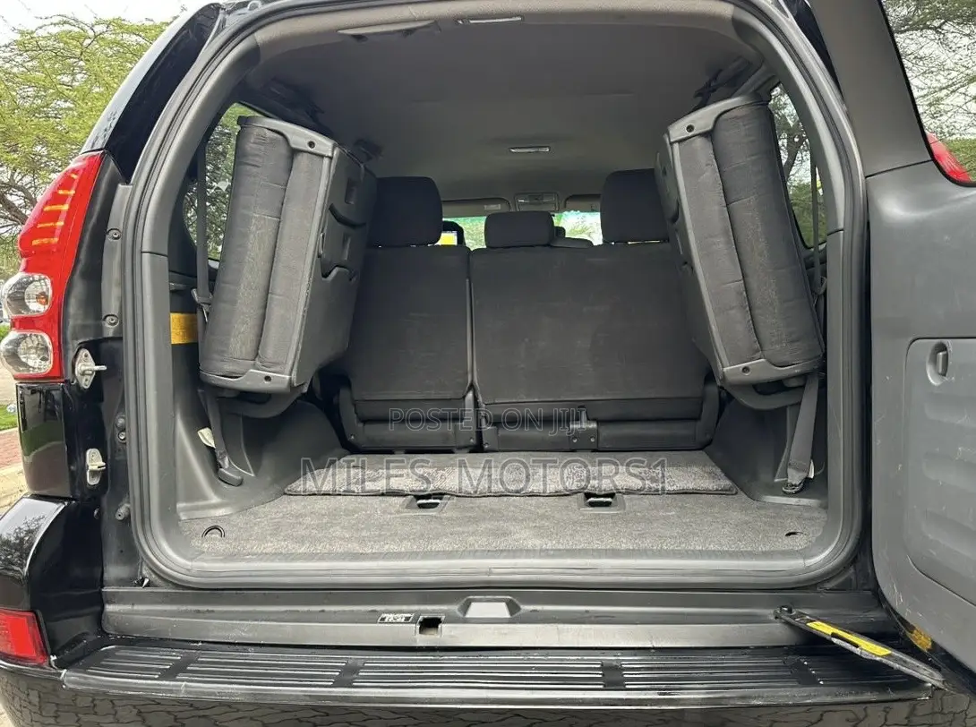 Toyota Land Cruiser Prado 2006 Black
