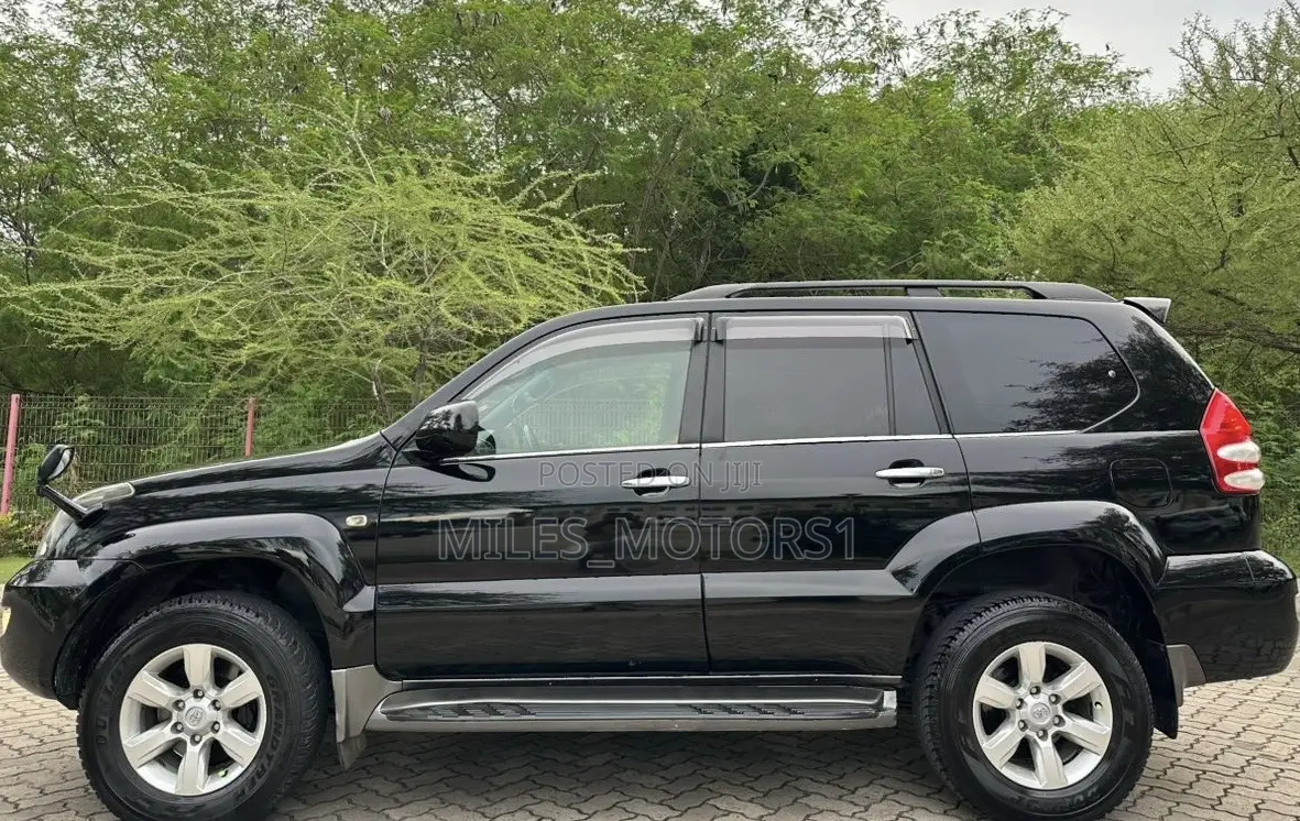 Toyota Land Cruiser Prado 2006 Black