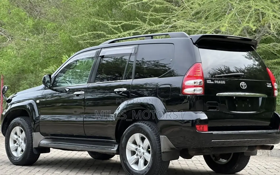 Toyota Land Cruiser Prado 2006 Black