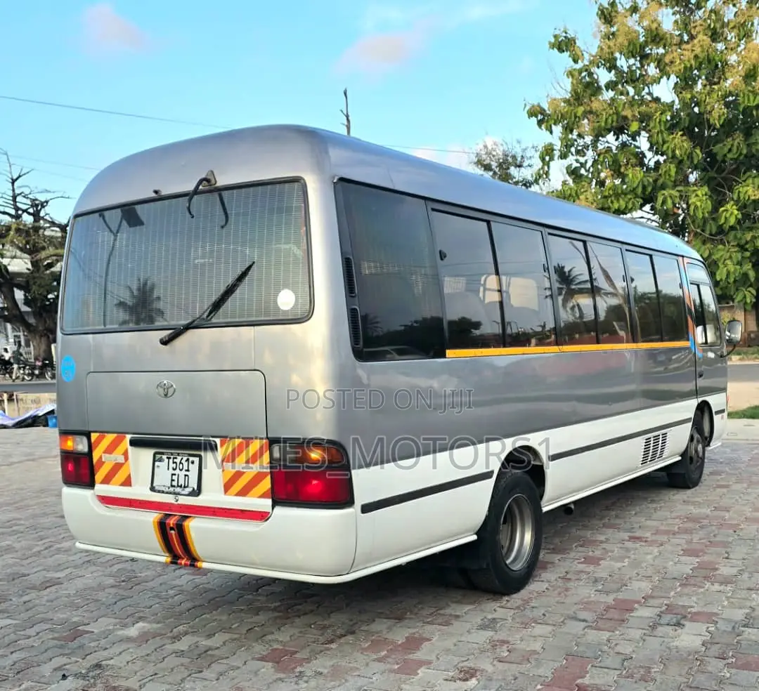 Toyota Coaster 2000 Grey