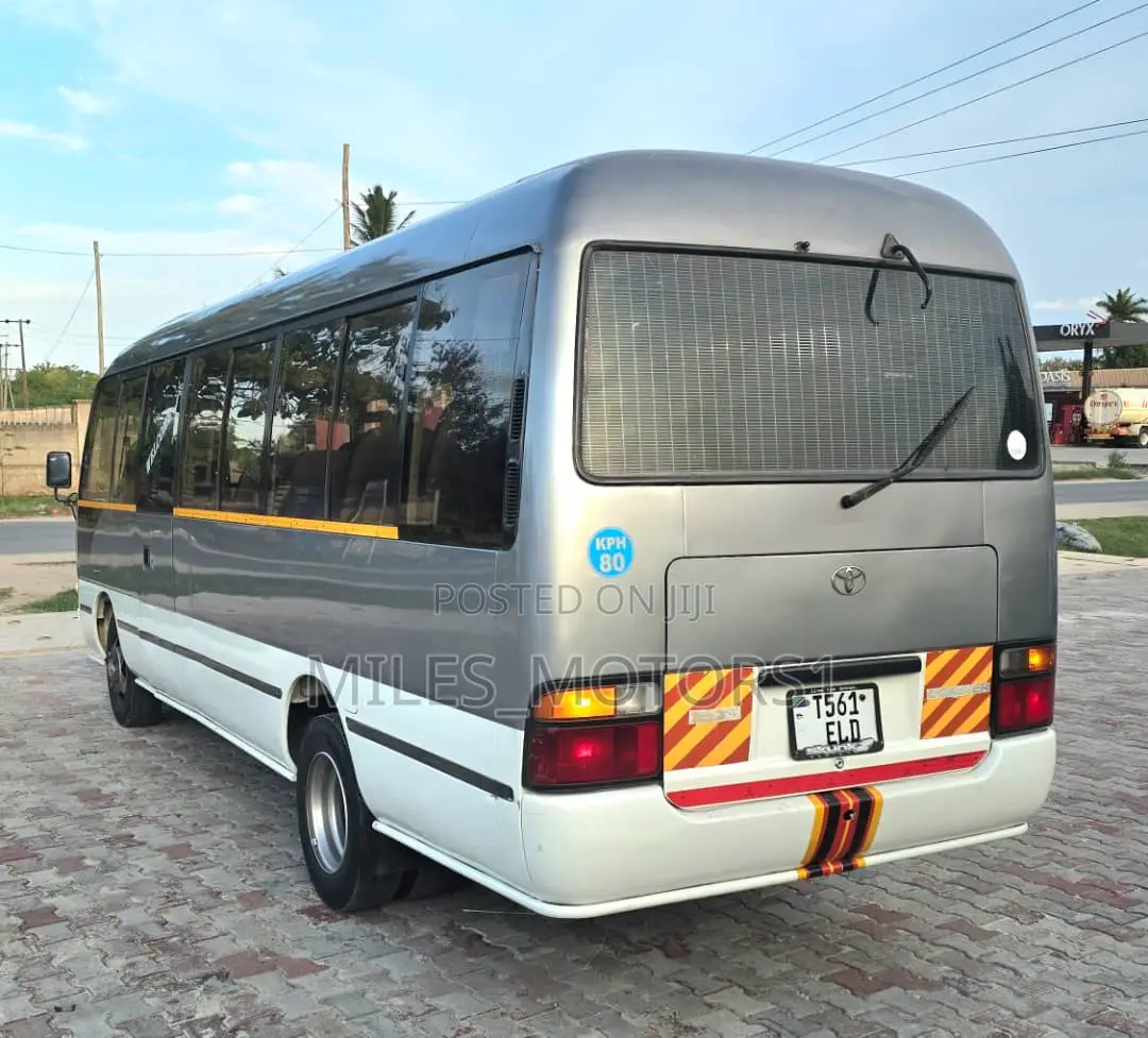 Toyota Coaster 2000 Grey