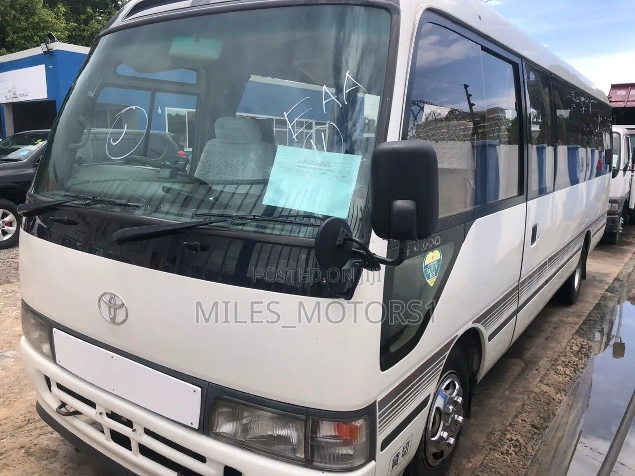 Toyota Coaster 2004 White