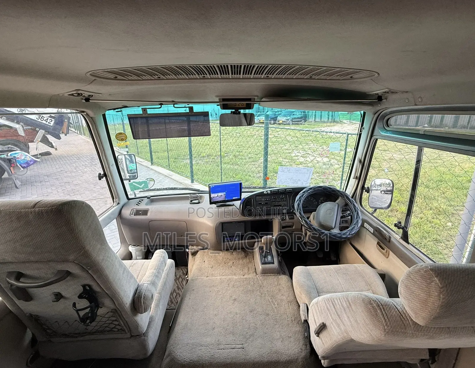 Toyota Coaster 1998 Silver