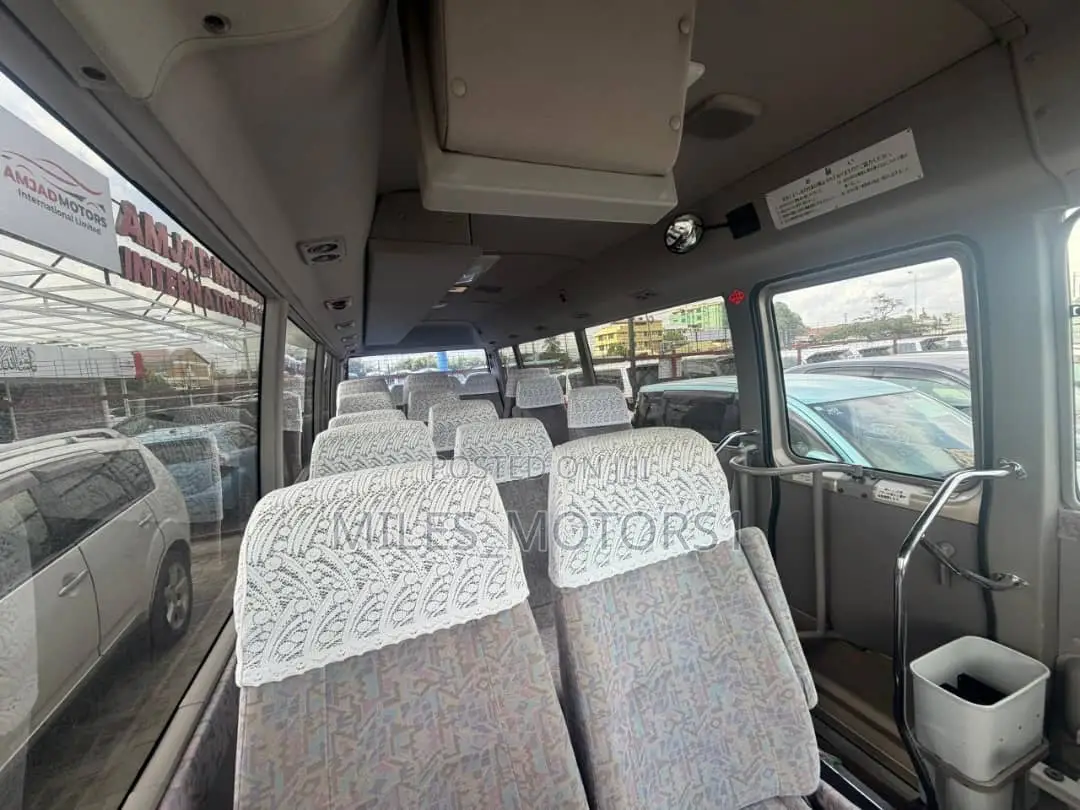 Toyota Coaster 2003 Beige
