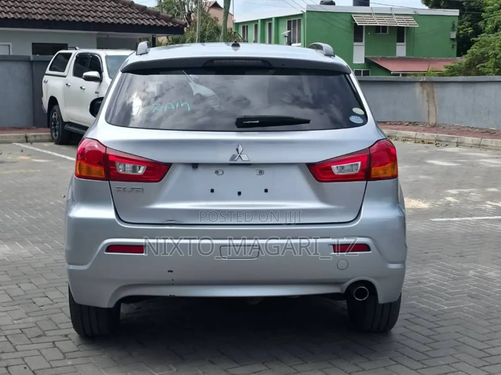 Mitsubishi RVR 2010 Silver