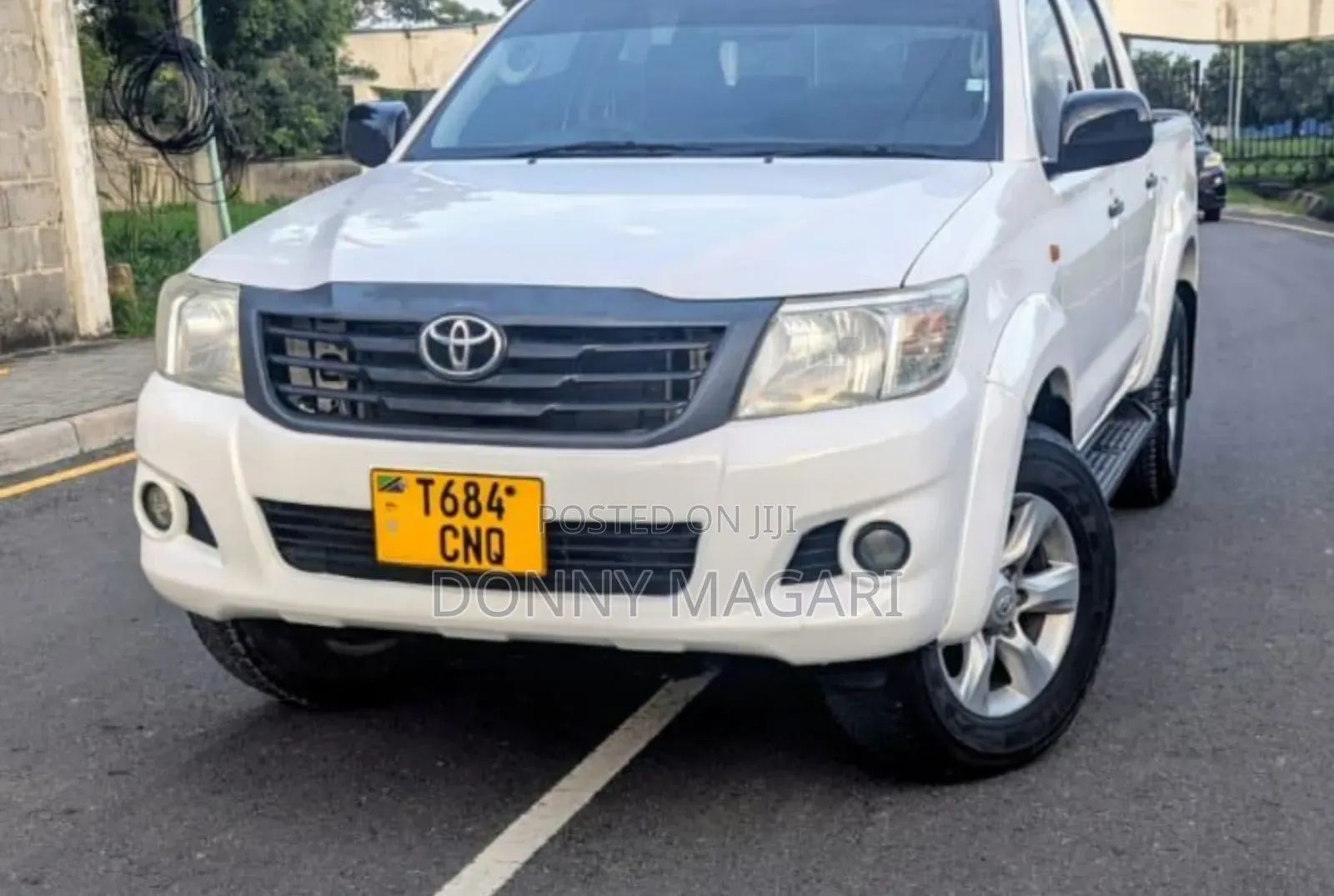 Toyota Hilux 2012 White