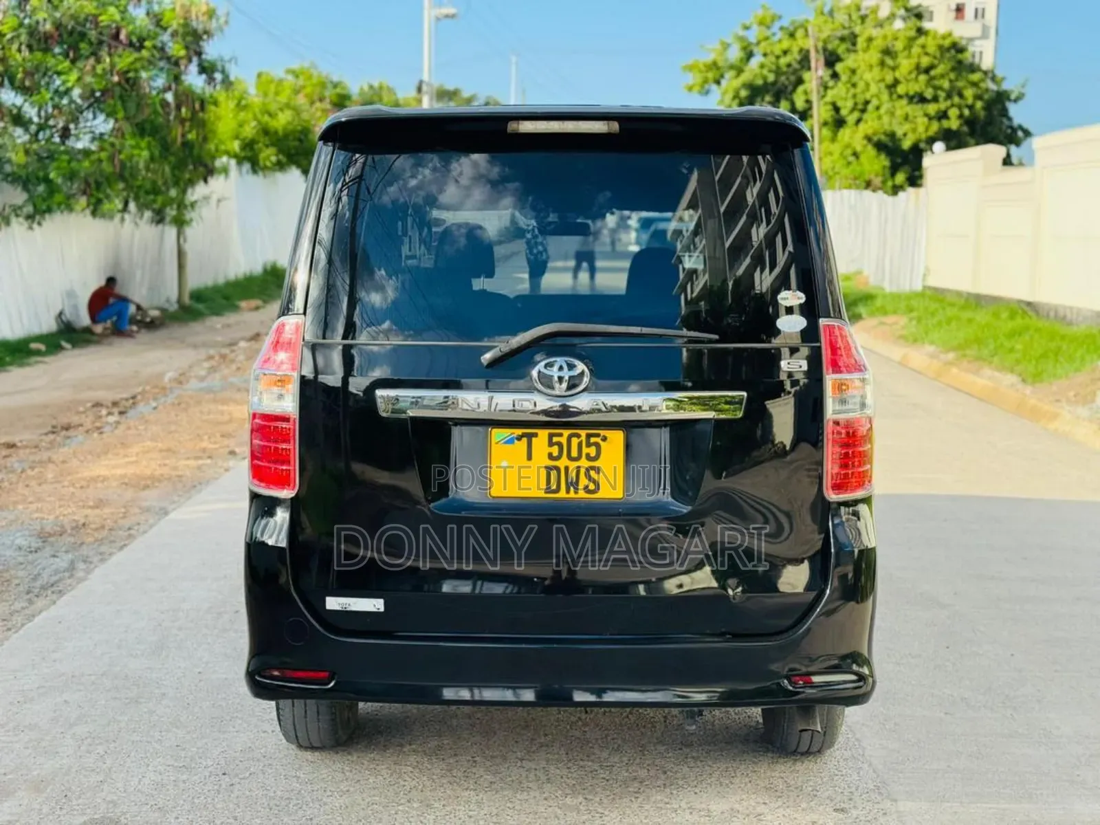 Toyota Noah 2010 Black