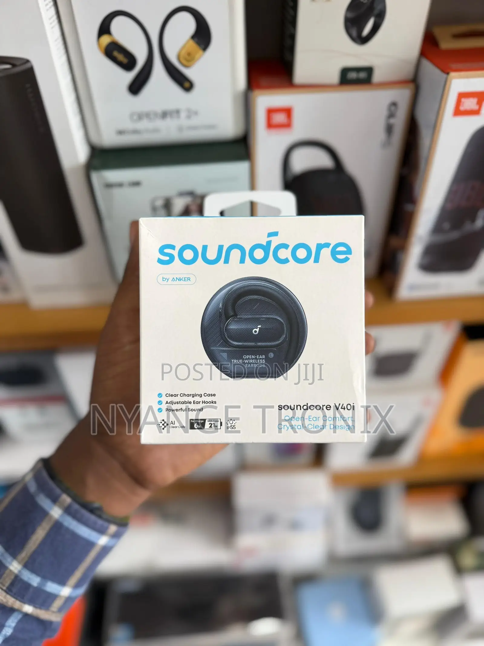 Soundcore V40i