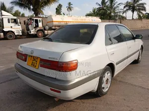 Toyota Premio 2001 White