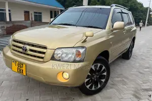 Toyota Kluger 2003 Gold
