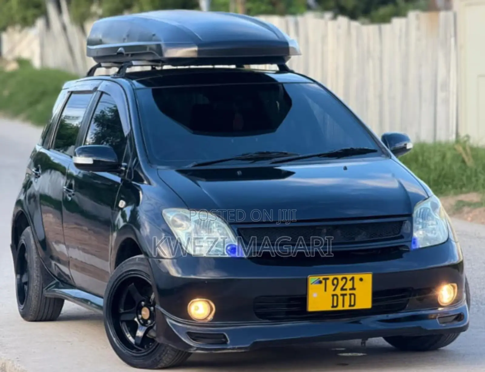 Toyota IST 2005 Black