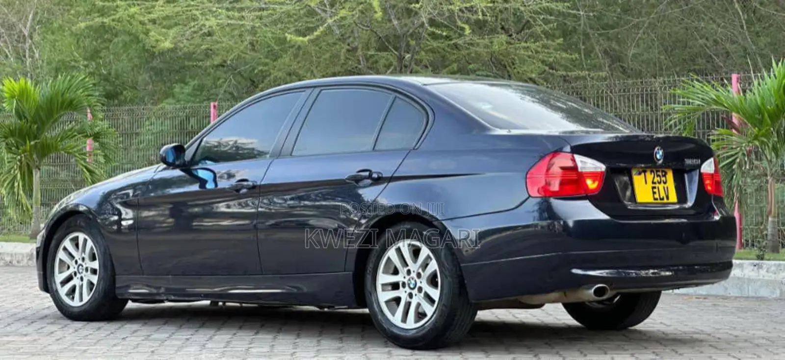 BMW 3 Series 2005 Blue