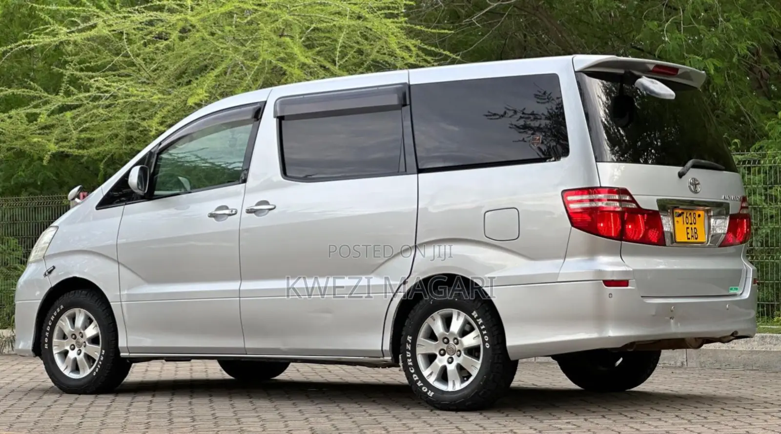 Toyota Alphard 2006 Silver