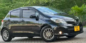 Toyota Vitz 2012 Black