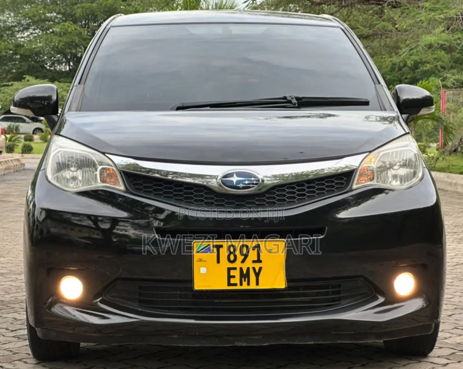 Subaru Trezia 2011 Black