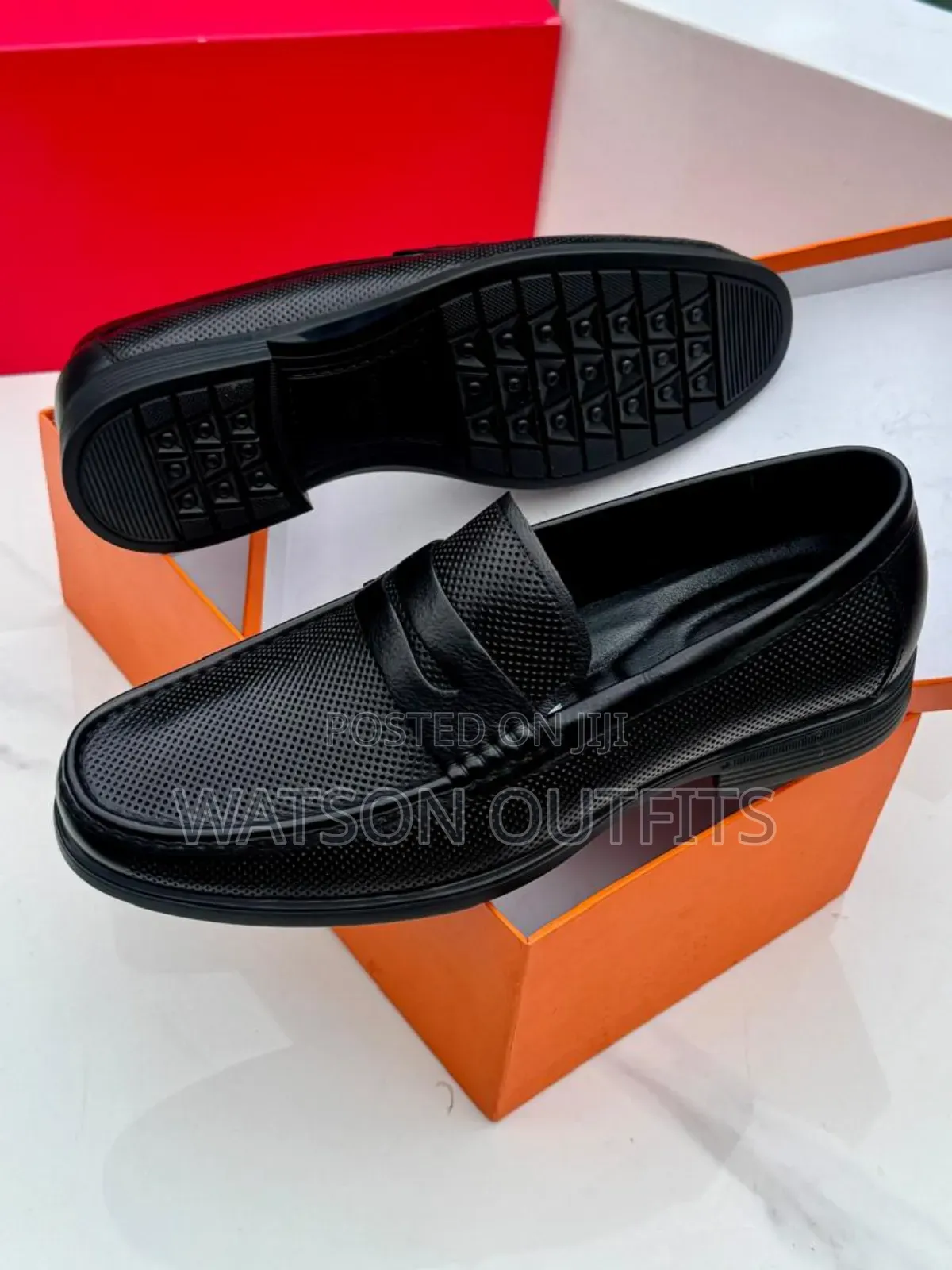Prada Brand Men's Leather Shoes Materials Classic and Quality