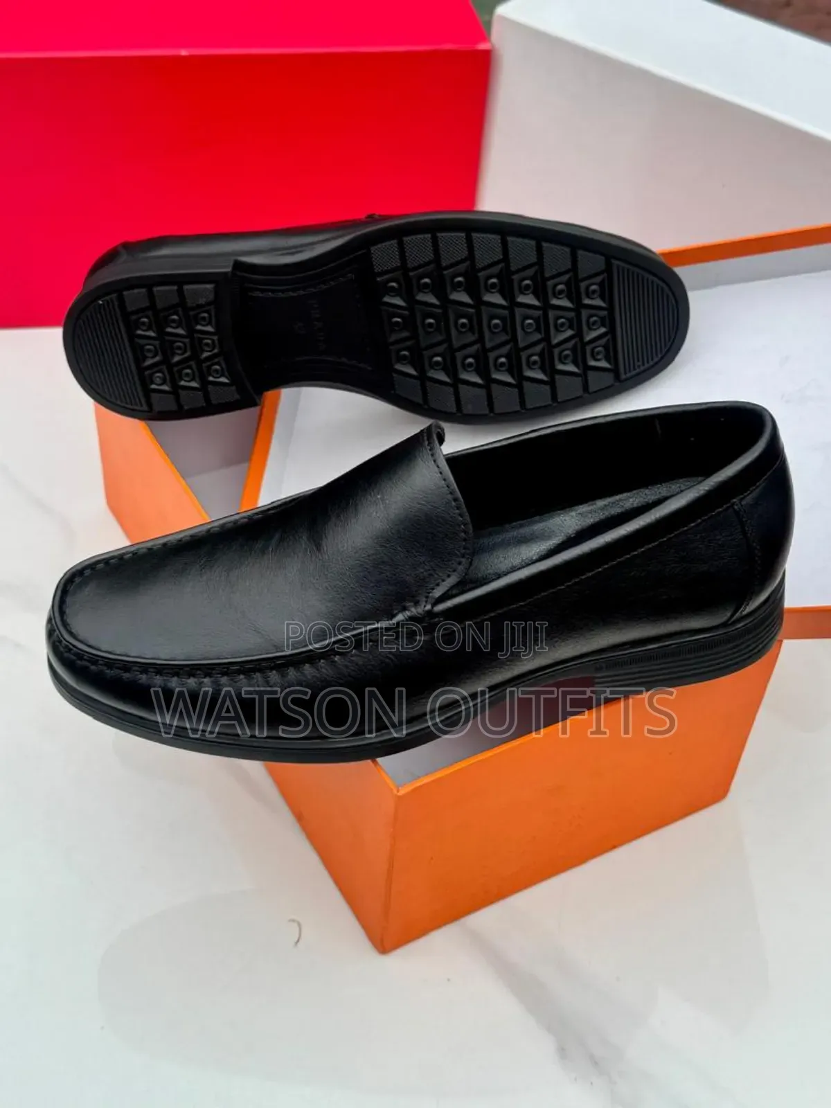 Prada Brand Men's Leather Shoes Materials Classic and Quality