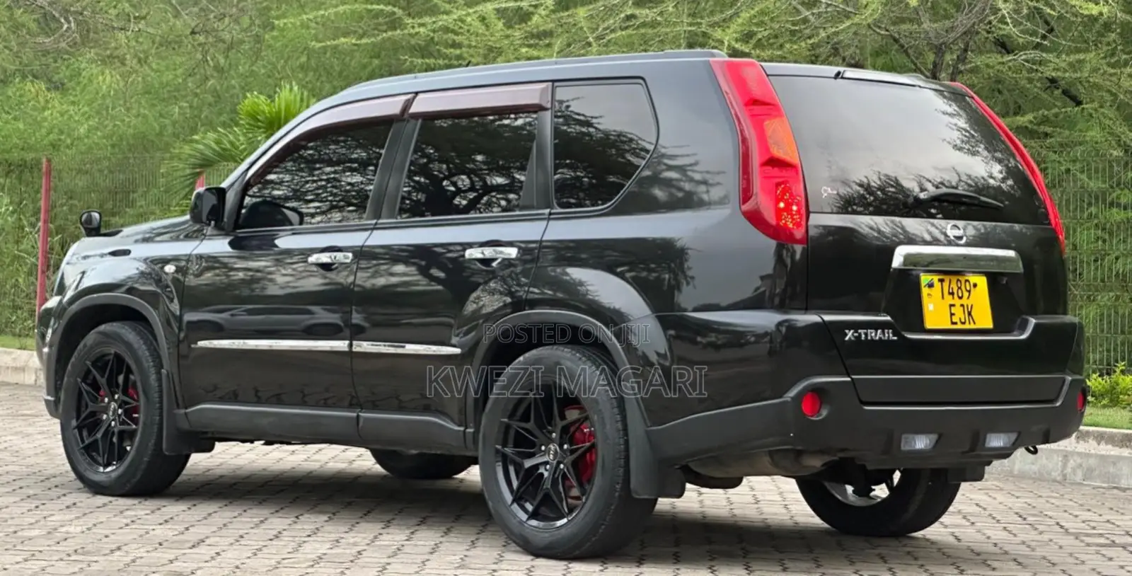Nissan X-Trail 2010 Black