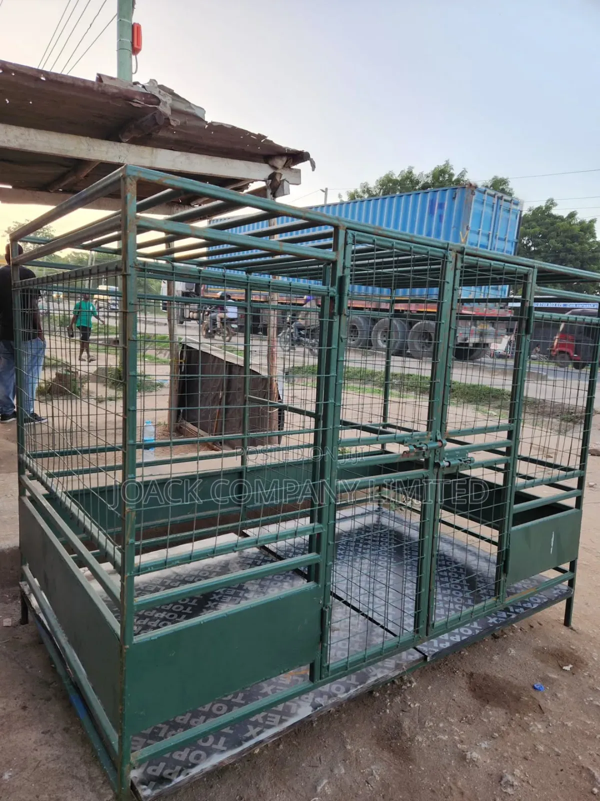 Mabanda Ya Mbwa Ya Kisasa/ Dog Cages