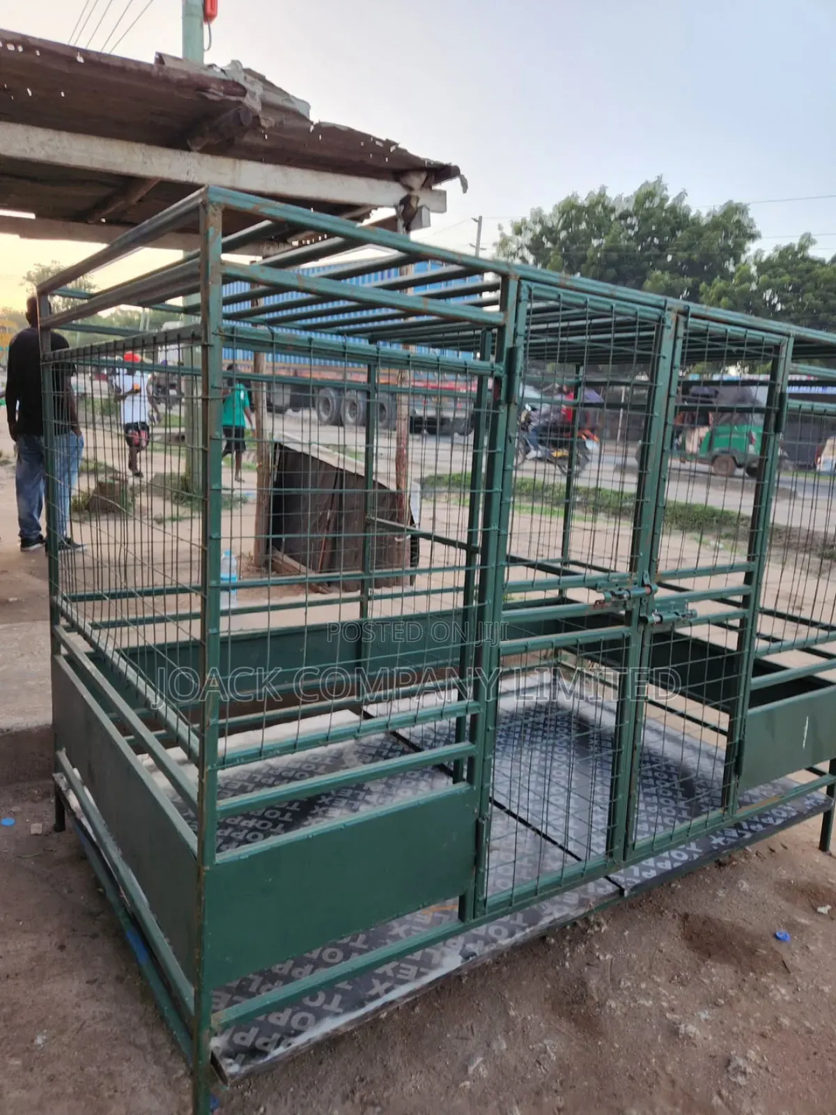 Mabanda Ya Mbwa Ya Kisasa/ Dog Cages