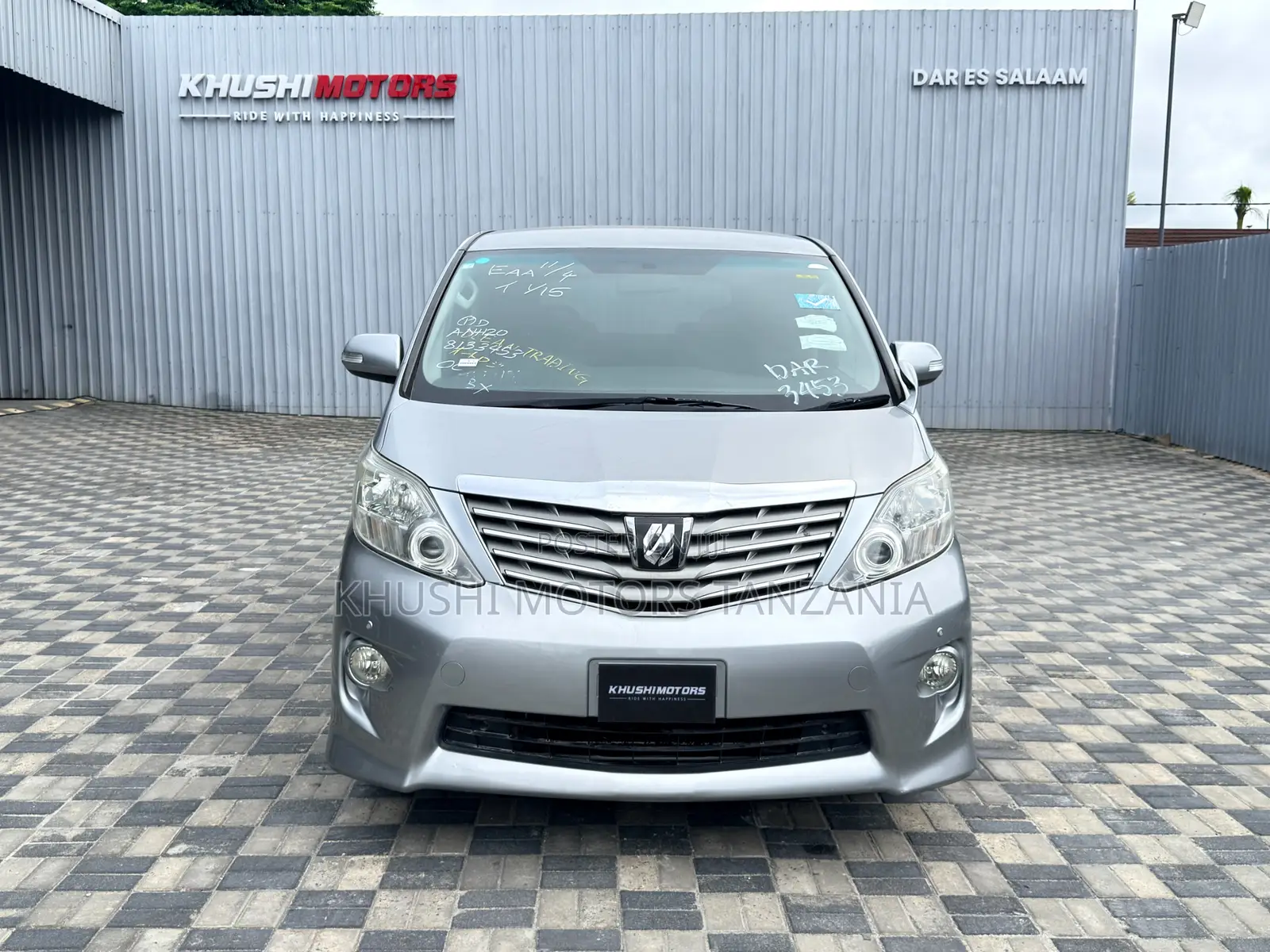 Toyota Alphard 2010 Silver