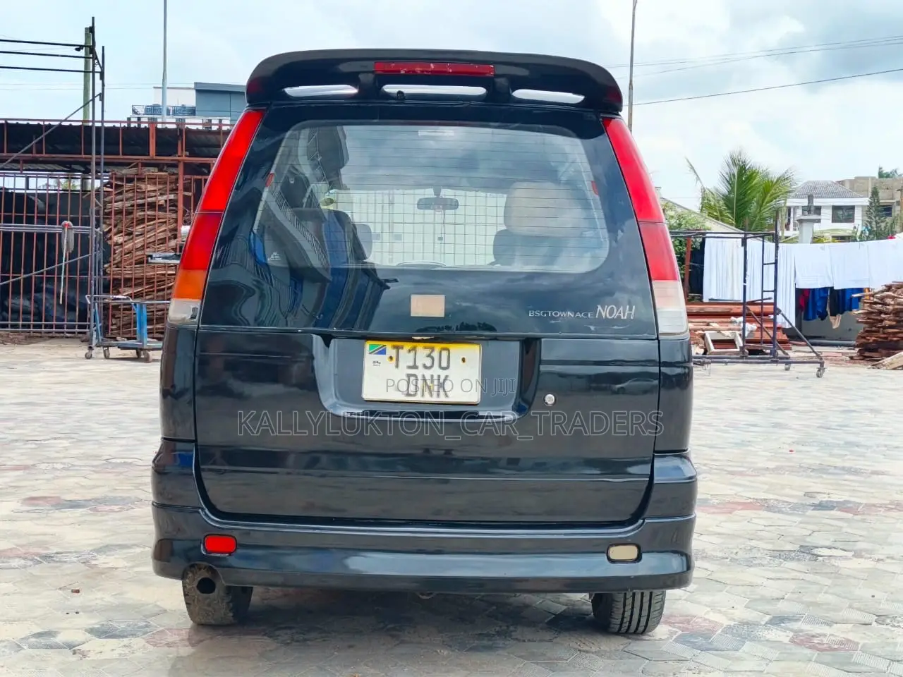 Toyota LiteAce Noah 2000 Black