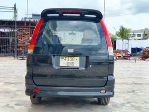 Toyota LiteAce Noah 2000 Black