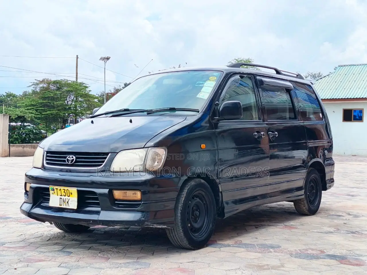 Toyota LiteAce Noah 2000 Black