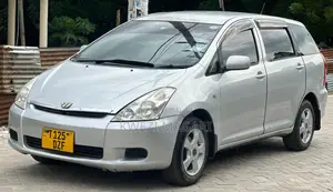 Toyota Wish 2004 Silver