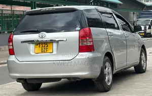 Toyota Wish 2004 Silver