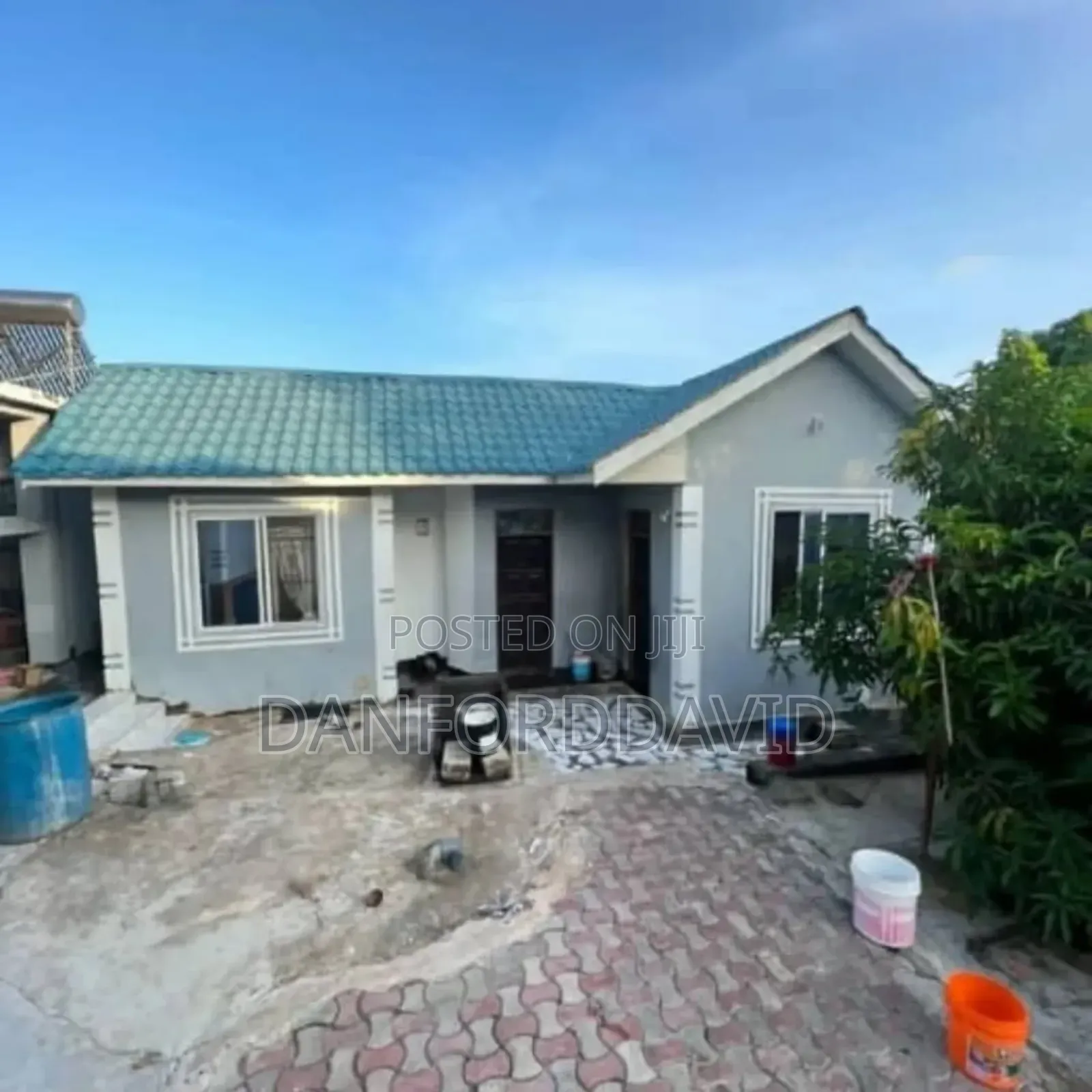 5bdrm House in Kahwa Real Estate, Goba for sale