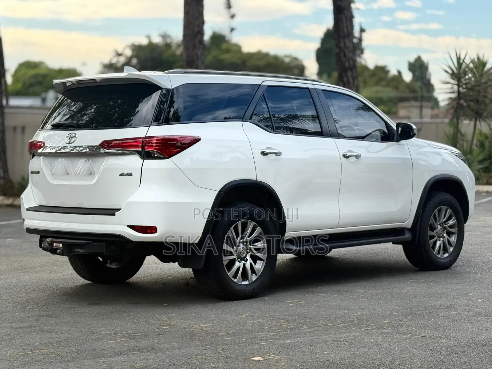 Toyota Fortuner 2.8 D AWD 2021 White