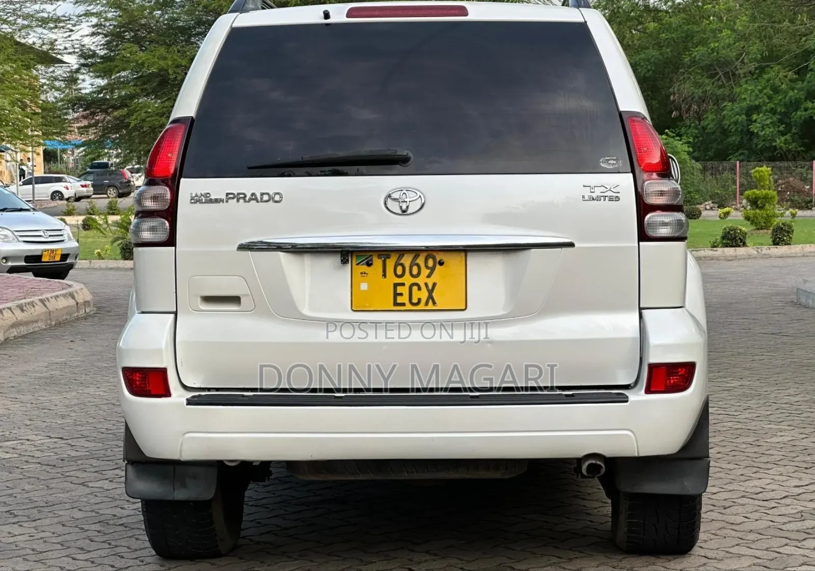 Toyota Land Cruiser Prado 2006 White