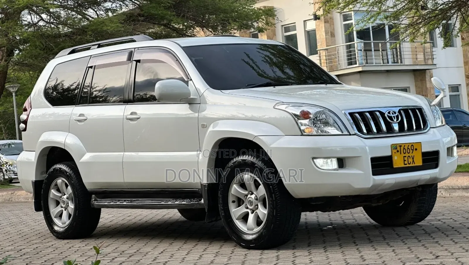 Toyota Land Cruiser Prado 2006 White