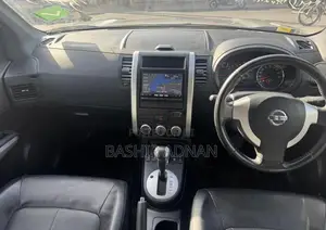 Nissan X-Trail 2.0 Petrol XE 2012 Beige