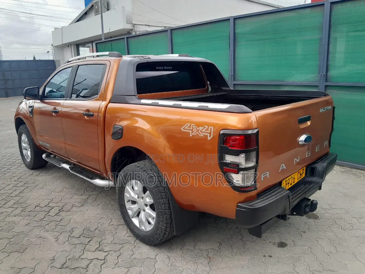 Ford Ranger 2015 Orange