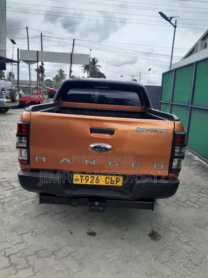 Ford Ranger 2015 Orange