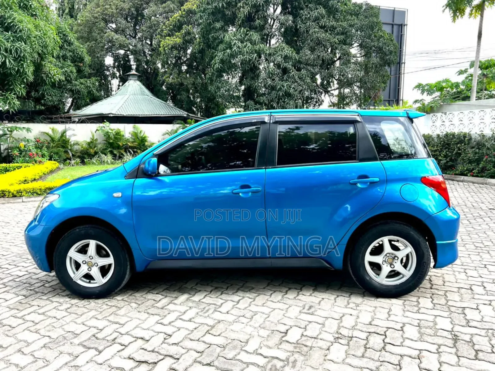 Toyota IST 2003 Blue