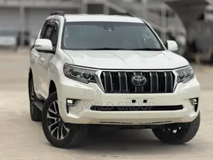Toyota Land Cruiser Prado 2.8 2023 White