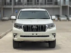Toyota Land Cruiser Prado 2.8 2023 White