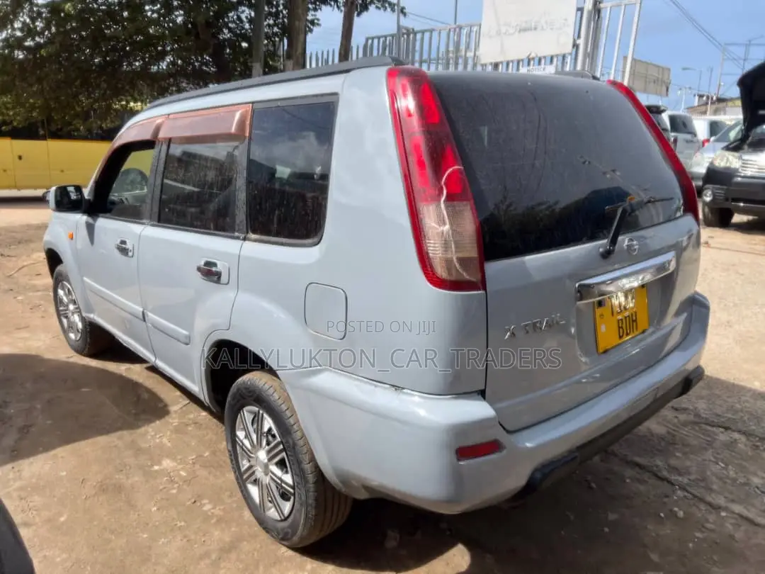 Nissan X-Trail 2004 Blue