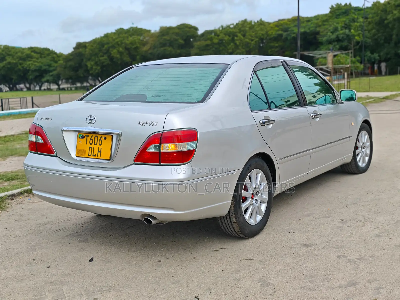 Toyota Brevis 2005 Silver