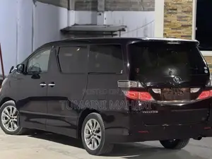 Toyota Vellfire 2010 Black